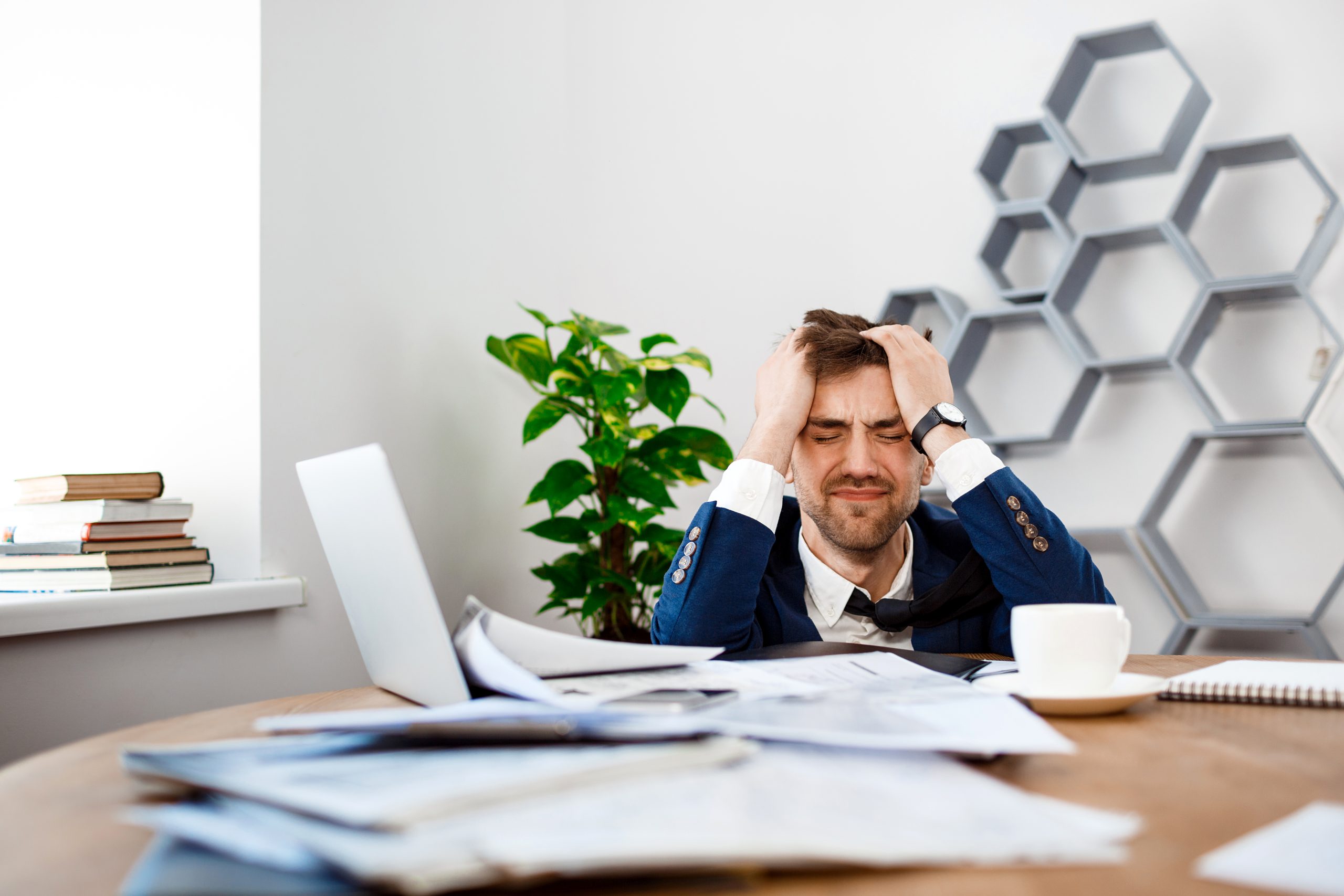 Burn-out à 25 ans :une urgence pour la jeunesse